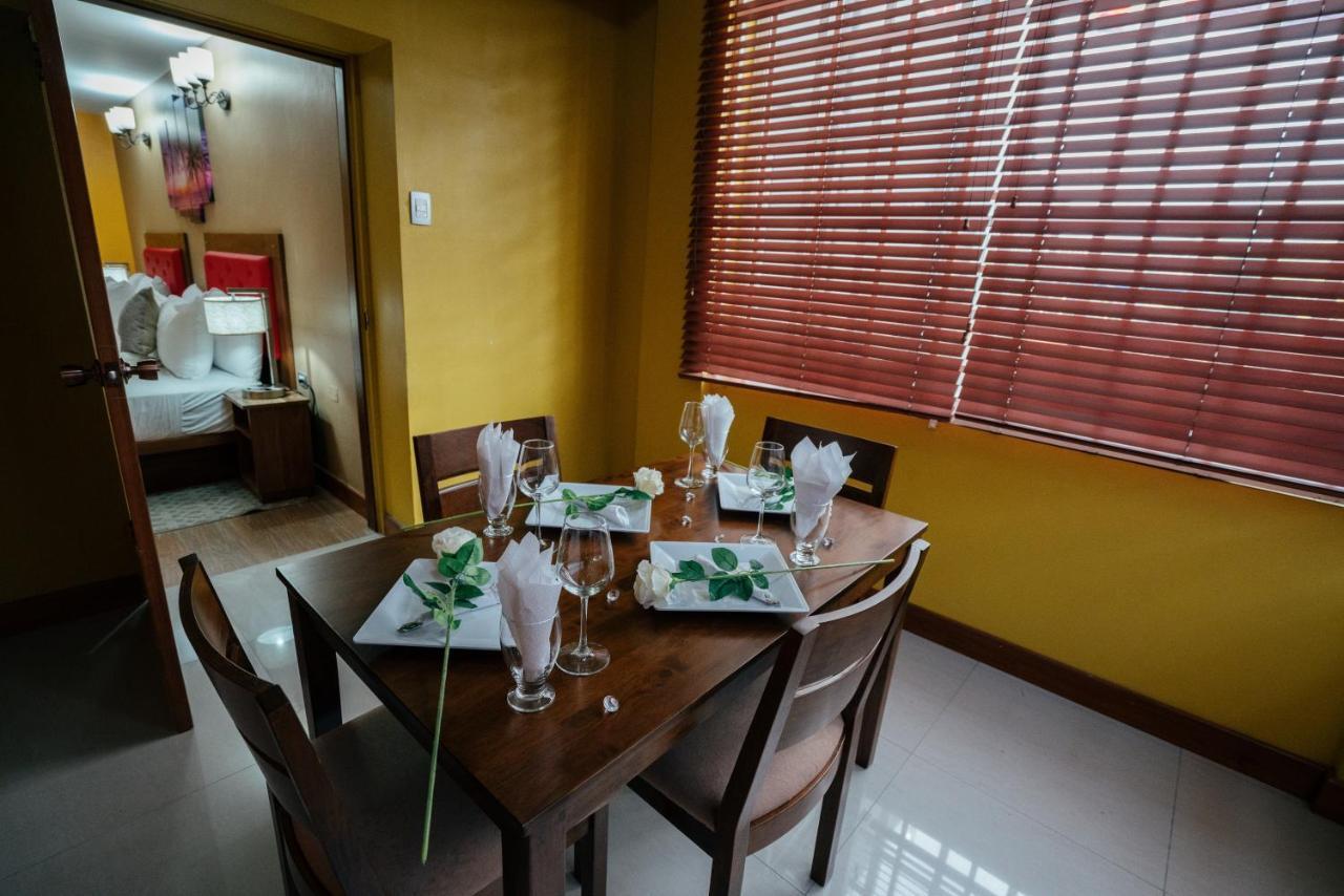 Runway Hotel Piarco Eksteriør bilde
